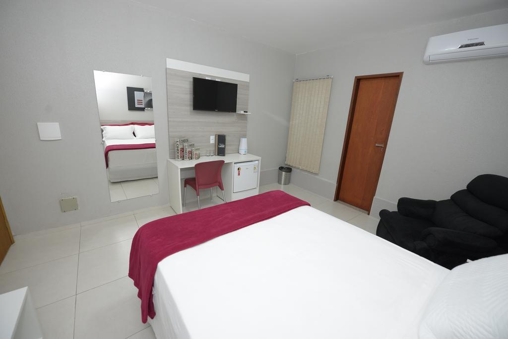 Hotel Leon 巴巴利亚 外观 照片