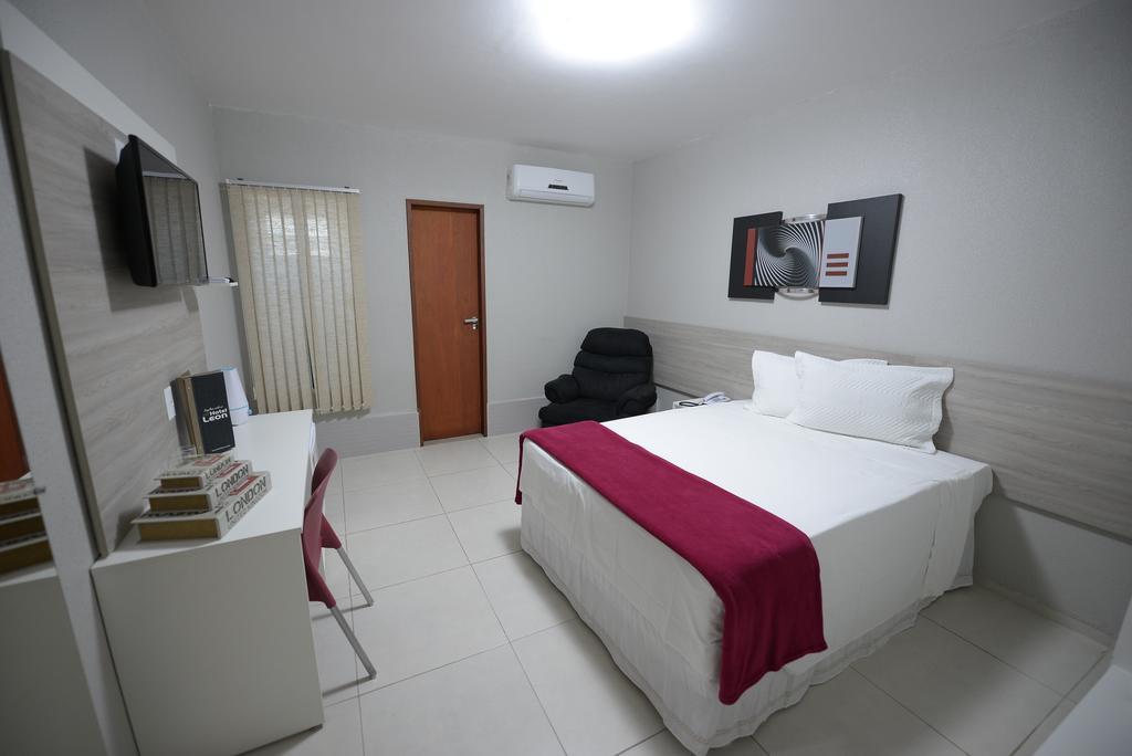 Hotel Leon 巴巴利亚 外观 照片